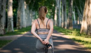 El ejercicio físico moderado mejora la salud intestinal y cognitiva