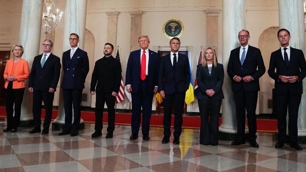 Trump insiste ante Zelenski y los líderes europeos en la tesis de Putin de 'intercambios de territorio' en Ucrania