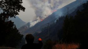 Última hora de los incendios: ligero optimismo contra los 18 focos activos