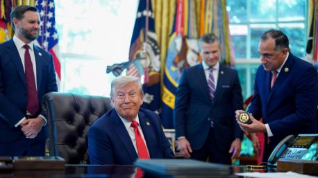 Trump ridiculiza a los líderes de la UE: 'Me llaman el presidente de Europa'