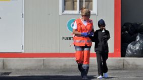Canarias declara la contingencia migratoria para forzar ya el traslado de menores