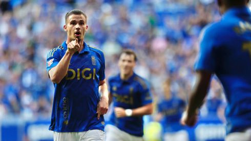 LaLiga. El Oviedo noquea a la Real Sociedad