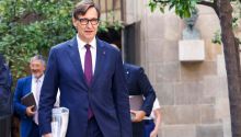 El Gobierno confirma que Illa negociará los Presupuestos con Puigdemont