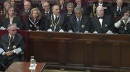 Tímidos aplausos tras el discurso de García Ortiz y ovación cerrada a Isabel Perelló