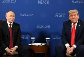 Trump insta a la UE a imponer aranceles del 100% a China e India para presionar a Putin
 