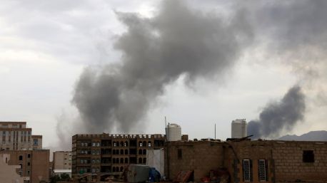 Al menos nueve muertos y 118 heridos en una oleada de bombardeos de Israel en Yemen