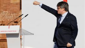 Junts logra que el Gobierno imponga el catalán en la atención al cliente de las empresas