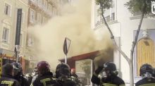 Nueve bomberos heridos, dos de ellos graves, en un incendio en un restaurante en Madrid