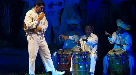 Bad Bunny y su Debí tirar más fotos lidera las nominaciones de los Grammy Latinos