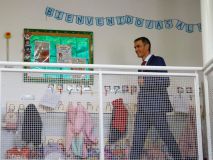 Sánchez, recibido con pitos e insultos en una escuela infantil en Getafe