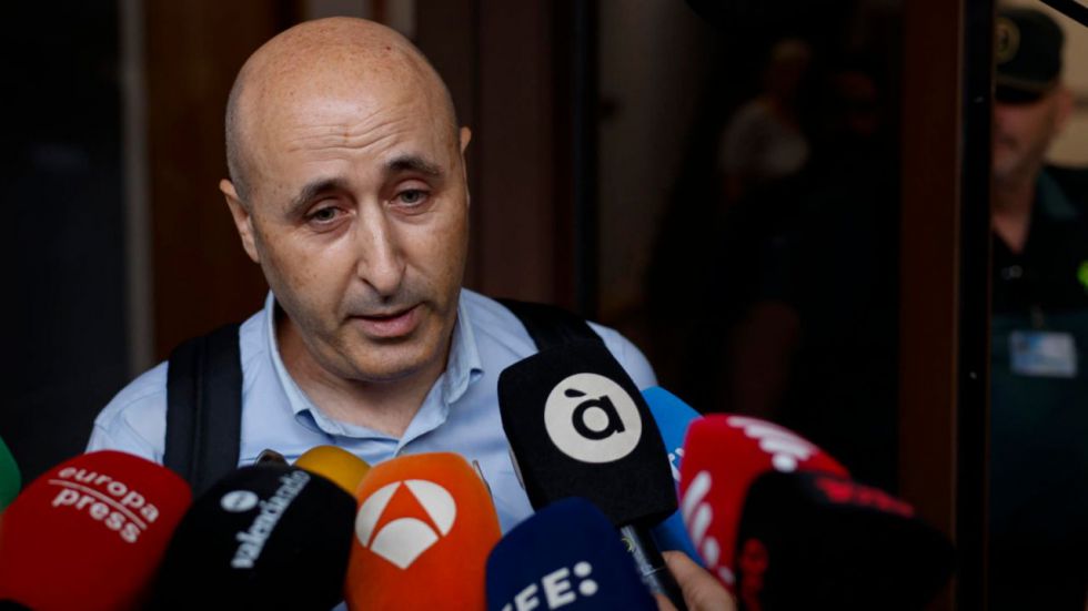 El presidente de la CHJ admite que tardó más de dos horas en informar sobre la crecida del barranco del Poyo