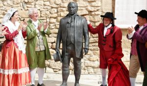 Goya vuelve a Fuendetodos con una escultura de Antonio López y Andrés Ibáñez