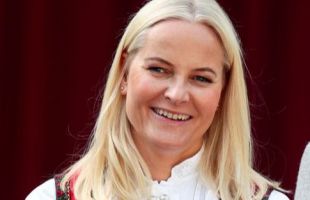La princesa Mette-Marit suspende su agenda para someterse a rehabilitación pulmonar