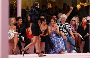 De Almodóvar a Amaia: nadie se quiso perder el desfile de Carolina Herrera en Madrid