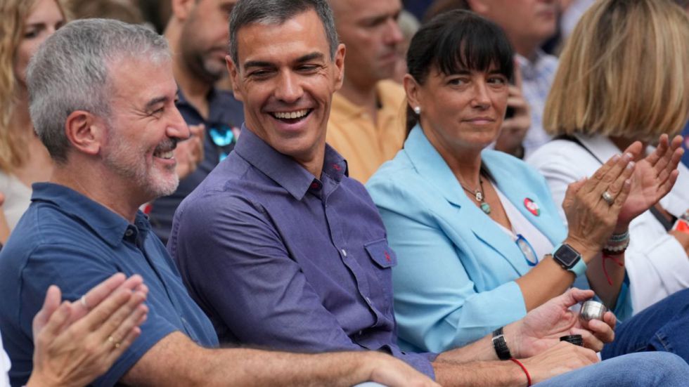 Sánchez desempolva el 11M y la guerra de Irak para atacar al PP por Gaza