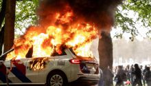 Choques y disturbios violentos durante una protesta antinmigración en Países Bajos
