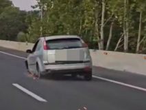 Denunciada una mujer por conducir 14 kilómetros ebria y sin dos ruedas en Mallorca