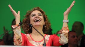 Montero basa su campaña andaluza en entronizar a Sánchez y en insultar al PP