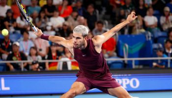 Abierto de Tokio. Gran remontada de Alcaraz ante Ruud para estar en su décima final del año