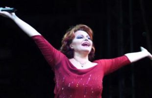 Un documental y una serie repasará la vida de Rocío Dúrcal