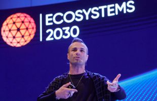 Un robot busca revolucionar la construcción y acortar tiempos ante la crisis de vivienda