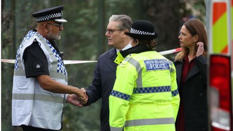 Una de las víctimas de la sinagoga de Mánchester murió por disparos de la Policía