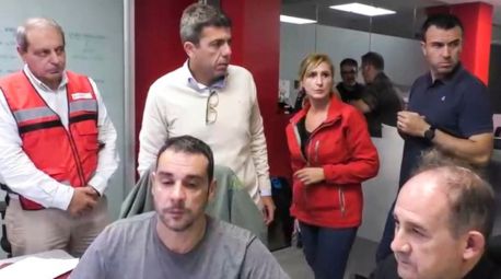Un vídeo revela que Emergencias de la Generalitat planteó alertar de la dana tres horas antes
 