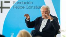 Felipe González acusa a Sánchez de 'incumplir la Constitución' al no presentar presupuestos