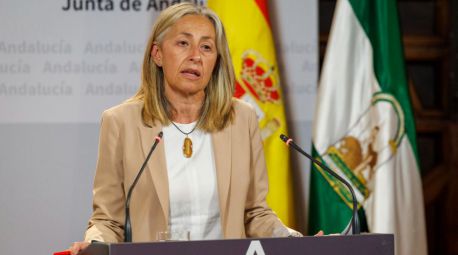 Dimite la consejera de Salud andaluza por la crisis de los cribados del cáncer de mama