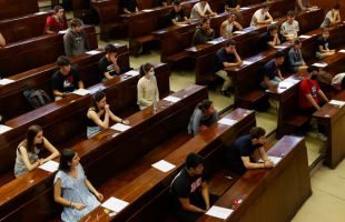 Santander ofrece 8.000 becas para microcredenciales universitarias