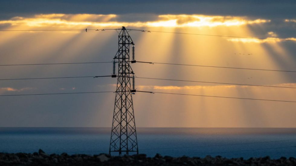Red Eléctrica alerta del riesgo de un nuevo apagón por la variación de tensión de las renovables
