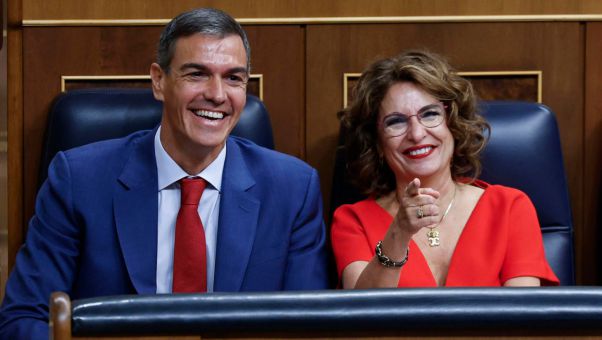 El Gobierno negoció con la formación morada una modificación en las obras del aeropuerto de Barcelona.