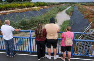 La lluvia deja inundaciones puntuales en Alicante a la espera de peores previsiones
