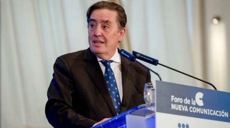 La RAE expresa su 'absoluta repulsa' por la 'agresión' de García Montero a su director