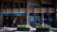 BBVA y Sabadell aguardan a conocer el resultado de la opa a finales de esta semana