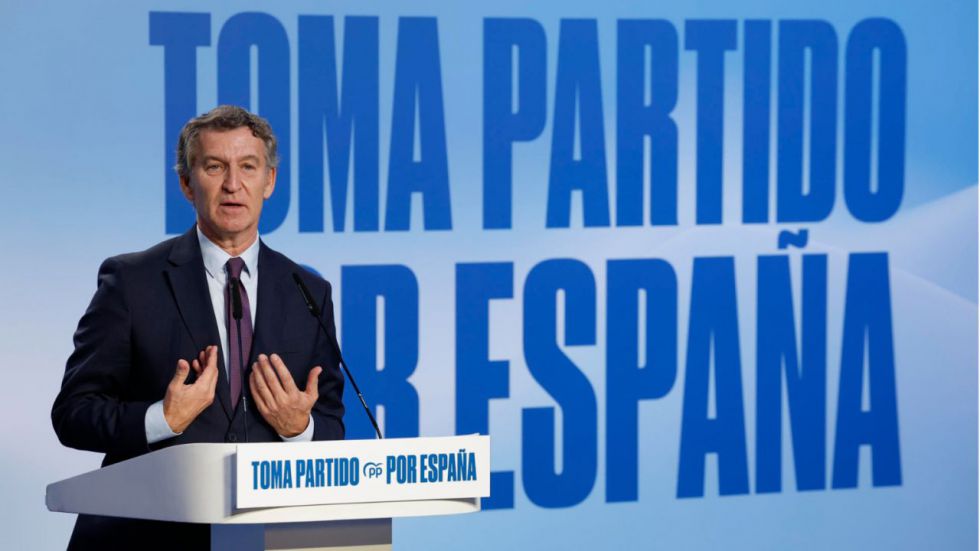 Feijóo promete 'mano dura con las mafias' y mano tendida a los inimigrantes que vengan a trabajar