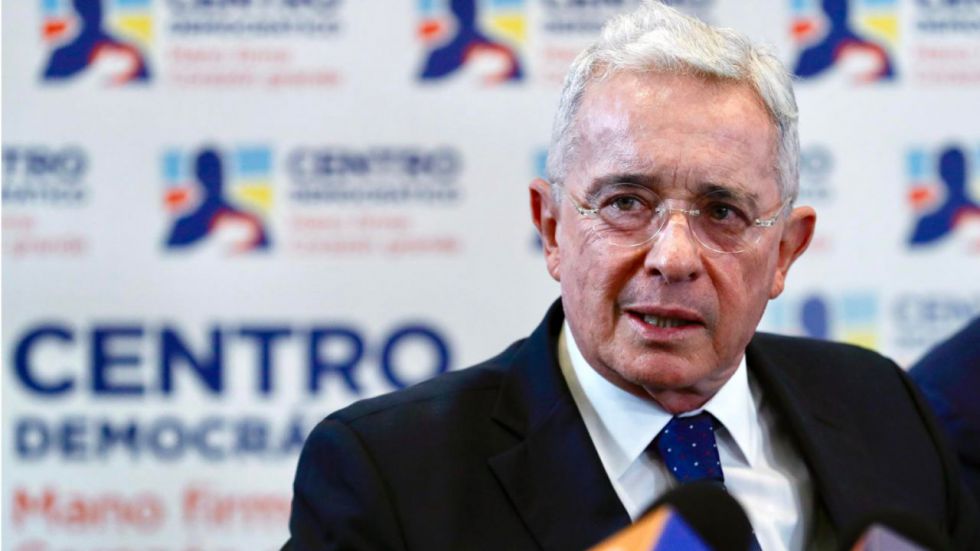 Álvaro Uribe, absuelto de los cargos por los que fue condenado a 12 años de cárcel