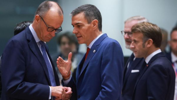 El Gobierno alemán recuerda que 'la adopción de nuevas lenguas oficiales requeriría modificar los tratados europeos'.