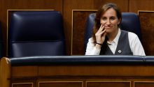 Mónica García amenaza con llevar a los tribunales al PP si no le da los cribados en excel