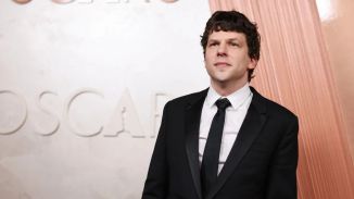 El actor Jesse Eisenberg anuncia que donará su riñón en diciembre