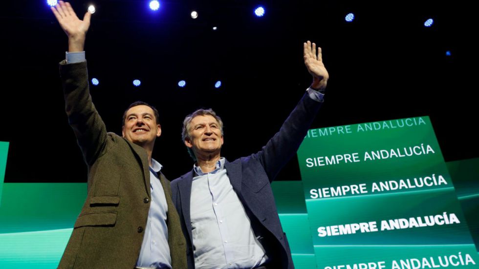 Juanma Moreno alerta de la 'confluencia populista de intereses para hacer caer' al Gobierno andaluz