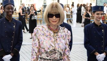 De Anna Wintour a Elton John o Pedro Sánchez: las gafas, una seña de identidad