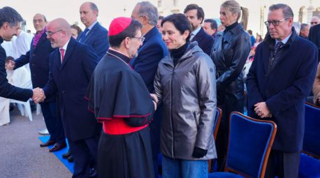 Ayuso recibe el alta tras salir en ambulancia de la misa de la Almudena por una fuerte gastroenteritis