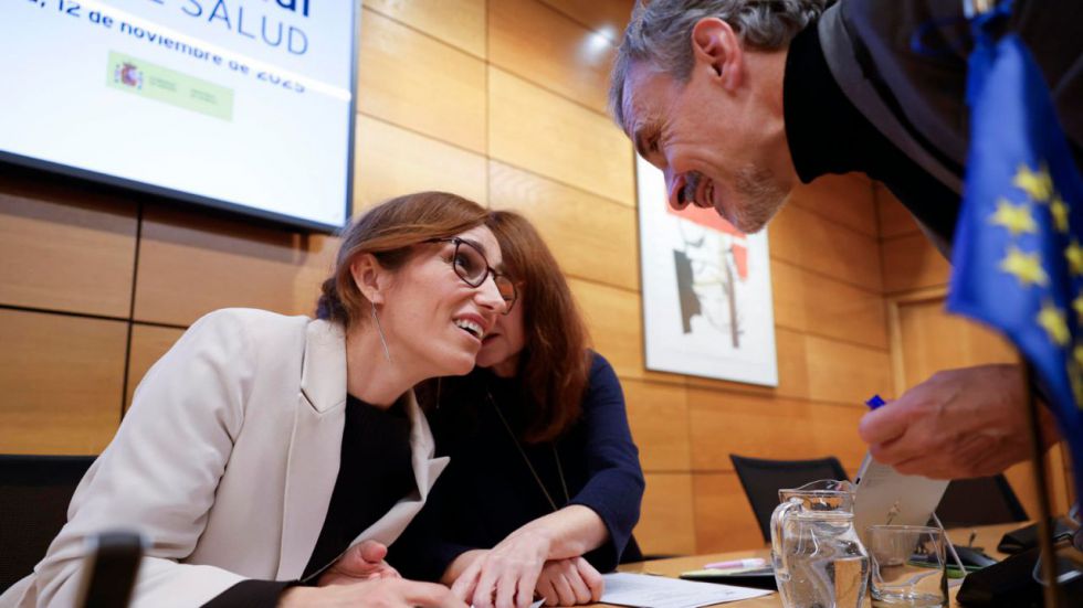 Sanidad y las comunidades acuerdan compartir por ahora los datos básicos de los cribados