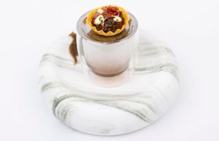 Un bocado de canguro y jamón ibérico gana el IX Campeonato Mundial de Tapas