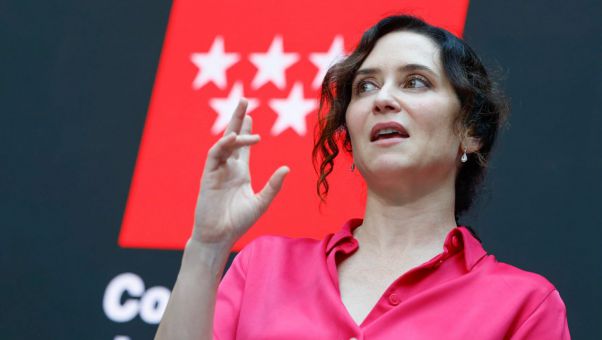 La Comunidad de Madrid acudirá a los tribunales antes de hacer caso a 'un Gobierno sectario que no respeta nada ni a nadie'.