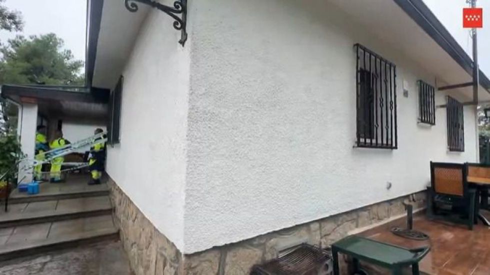 Hallados los cadáveres de un hombre y una mujer con signos de violencia en un chalet de Alpedrete