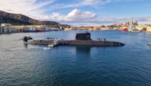 El submarino S-82 Narciso Monturiol afronta las pruebas de puerto y de mar