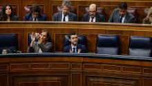 Tras más de un año bloqueada por el Gobierno, el Congreso avala al fin la ley ELA