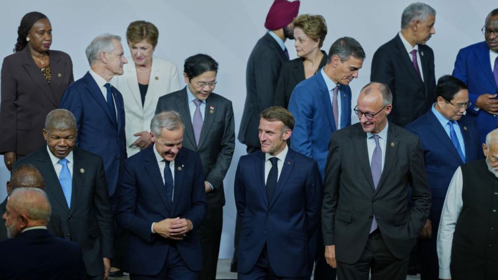 Los líderes europeos se coordinan in extremis para tratar de cambiar plan de paz de Trump